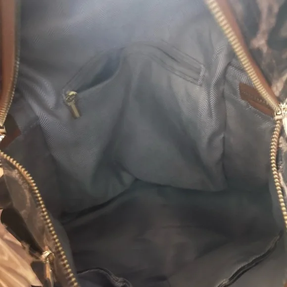 ✨Animal Print Backpack✨ - Picture 3 of 5